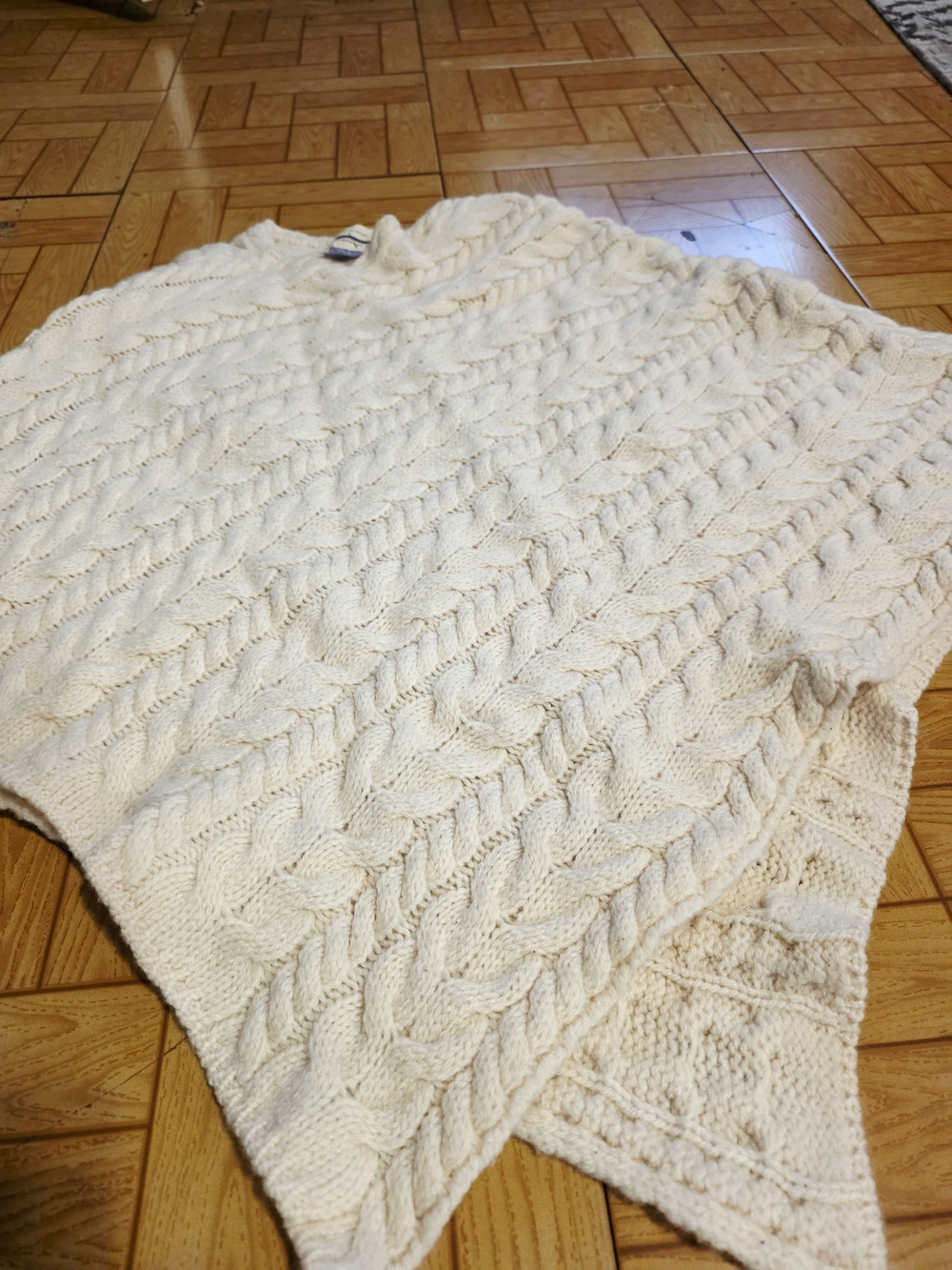 Ply the Waters Guideboat Co. 100% Merino Wool Irish Cable Knit Poncho S/M